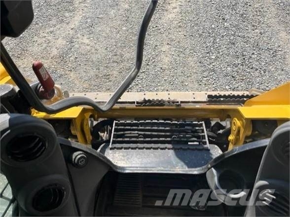 CAT 259D لوادر انزلاقية التوجيه