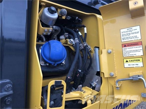 Komatsu D39PX-24 Bulldozer på larvebånd