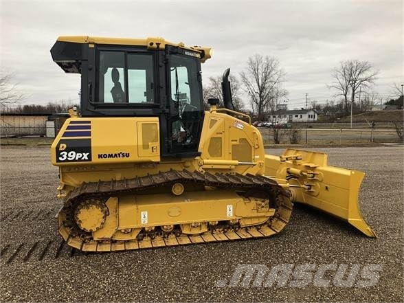 Komatsu D39PX-24 Bulldozer på larvebånd