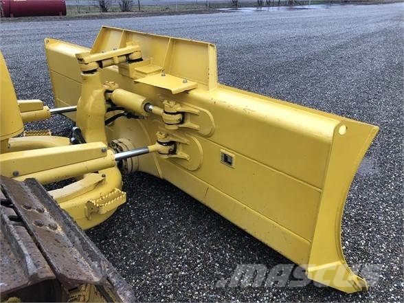 Komatsu D39PX-24 Bulldozer på larvebånd