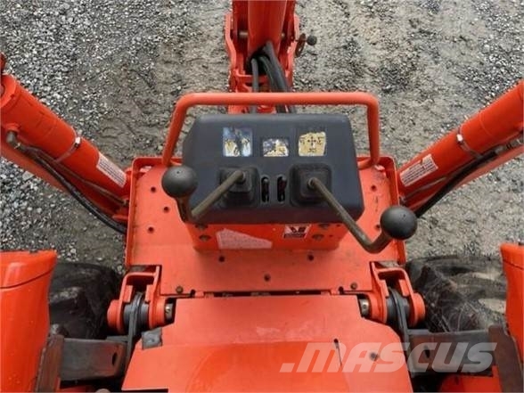 Kubota L39 Retrocargadoras