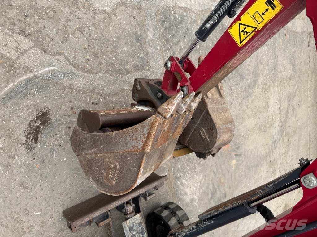 Yanmar SV08 (1E764) حفارات صغيرة أقل من 7 طن (حفارات صغيرة)