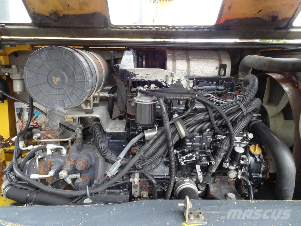 Komatsu PC110R 대형 굴삭기 29톤 이상