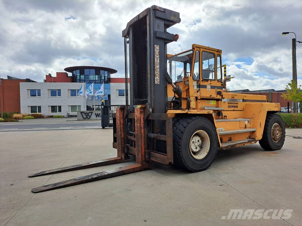 Svetruck 25120-42 شاحنات الديزل