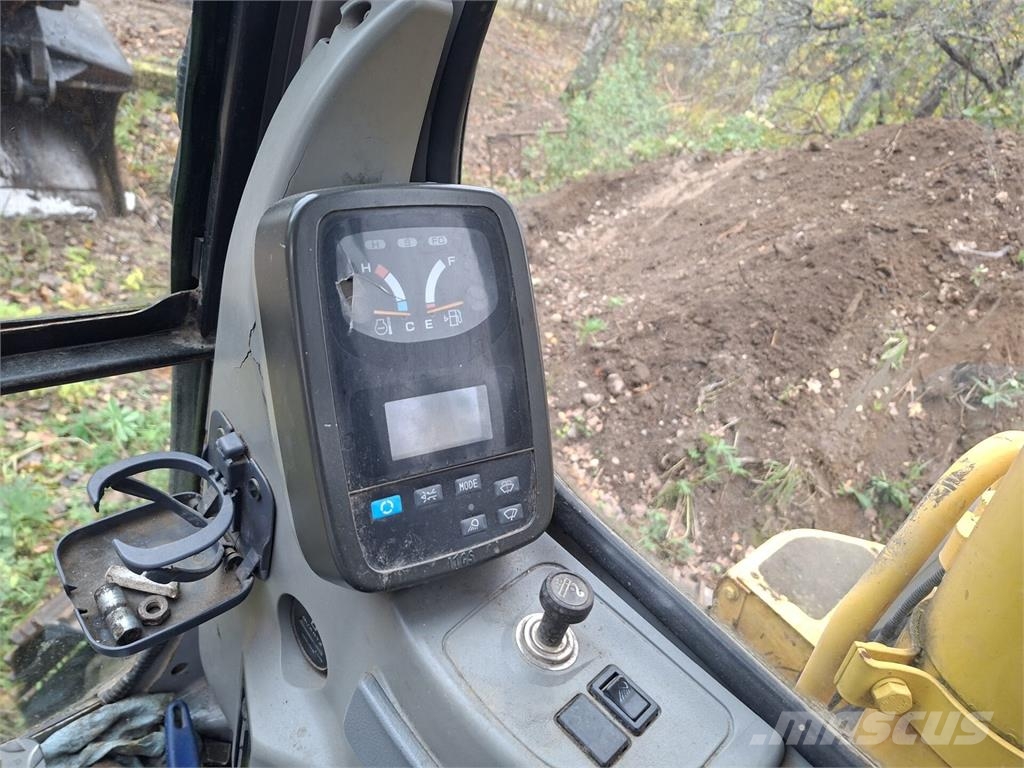 New Holland Kobelco 135SR-1ES Paletli ekskavatörler
