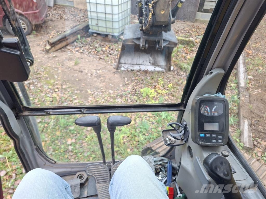 New Holland Kobelco 135SR-1ES Paletli ekskavatörler