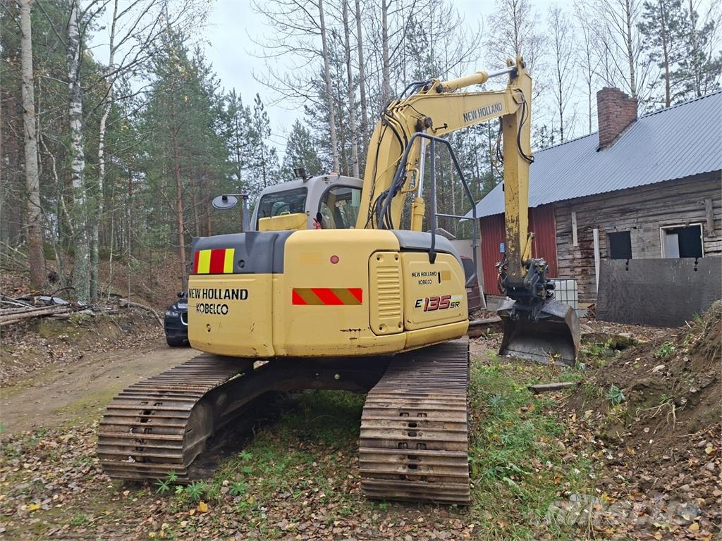 New Holland Kobelco 135SR-1ES Paletli ekskavatörler