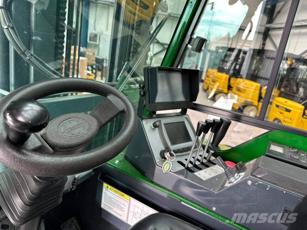 Combilift CBE2500 Četru virzienu krāvēji
