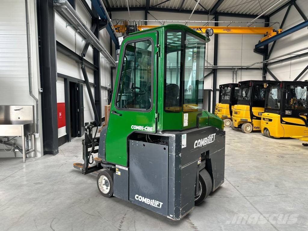 Combilift CBE2500 Četru virzienu krāvēji