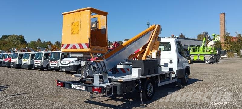Iveco Daily Multitel MT202DS - 20,2m Teherautóra szerelt emelők és állványok