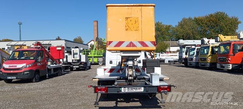 Iveco Daily Multitel MT202DS - 20,2m Teherautóra szerelt emelők és állványok