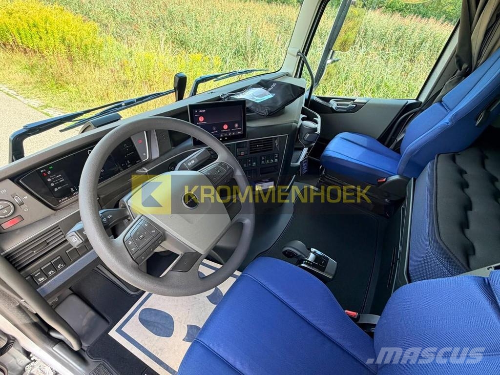 Volvo FH 500 8x2 Machine transporter | New Autonkuljetusautot