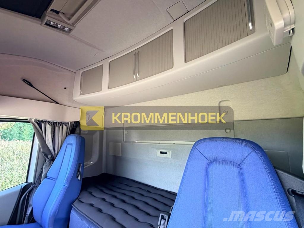 Volvo FH 500 8x2 Machine transporter | New Autonkuljetusautot