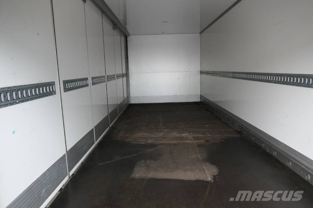 PLS Öppningsbar sida Transportskåp