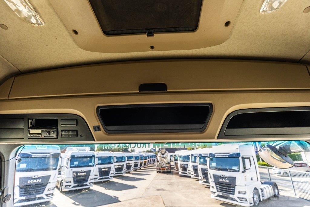 Mercedes-Benz ACTROS 2548 새시 운전실 트럭