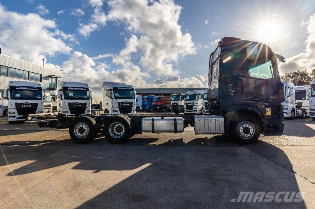 Mercedes-Benz ACTROS 2548 새시 운전실 트럭