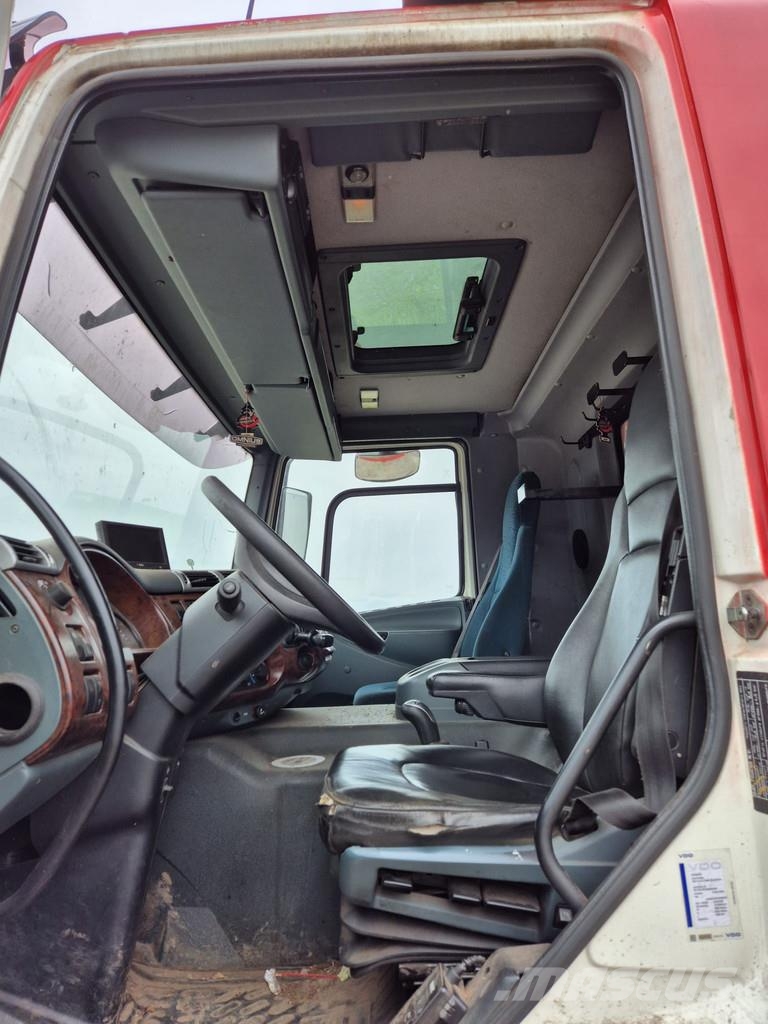 DAF CF 75 met Palfinger containerkraan Ldv/dropside