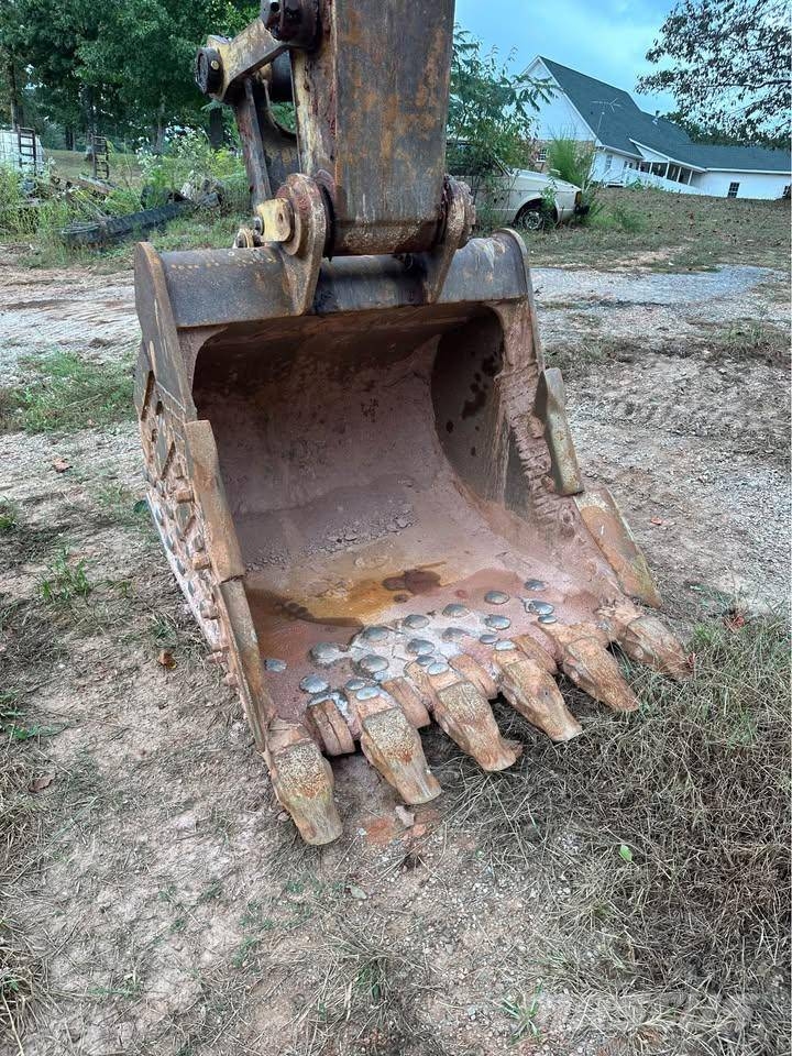 CAT 330GC Pásové rýpadlá