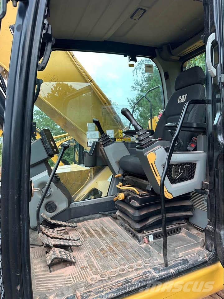 CAT 330GC Pásové rýpadlá