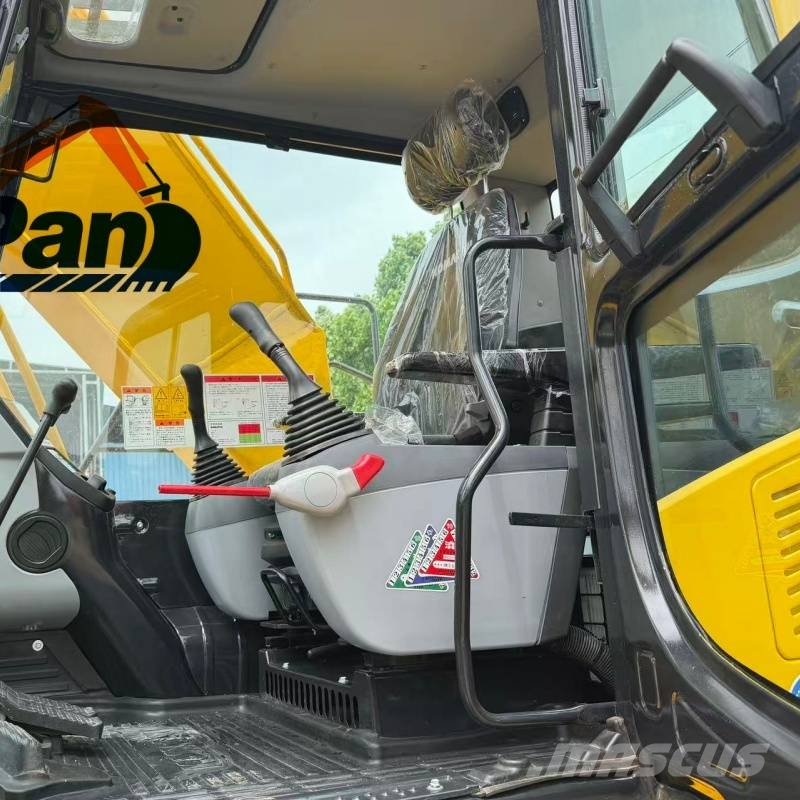 Komatsu PC 220 Bagri goseničarji