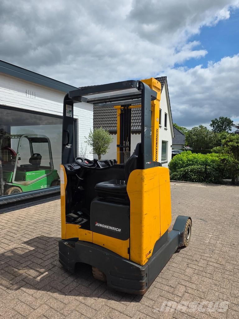 Jungheinrich Reachtruck heftruck triplo hoge wielen Электропогрузчики