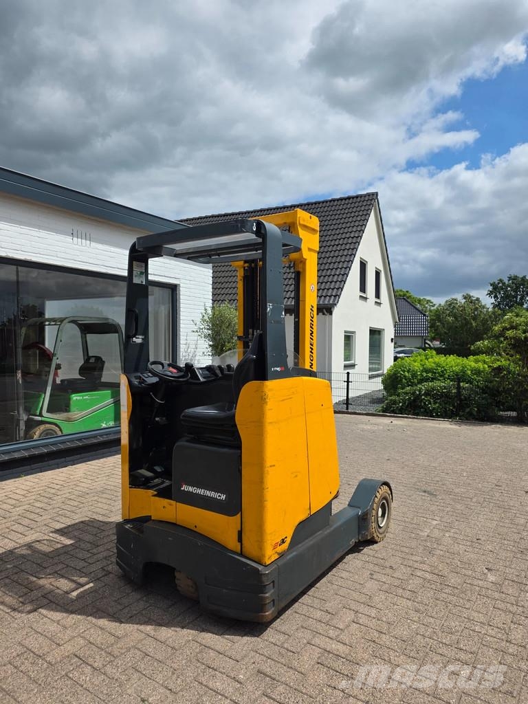 Jungheinrich Reachtruck heftruck triplo hoge wielen Электропогрузчики