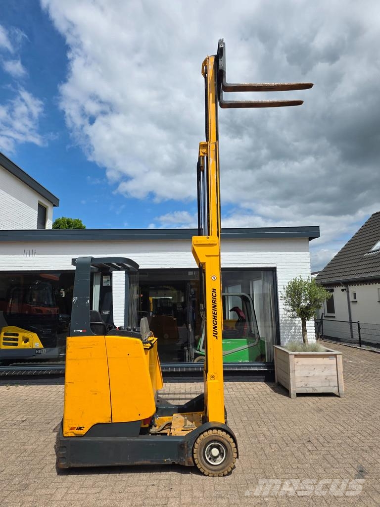 Jungheinrich Reachtruck heftruck triplo hoge wielen Электропогрузчики