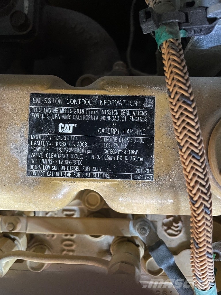 CAT 303E Sold by parts Miniexcavadoras
