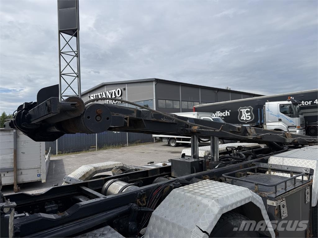 Scania P 340 8X2 케이블 리프트 탈착식 트럭