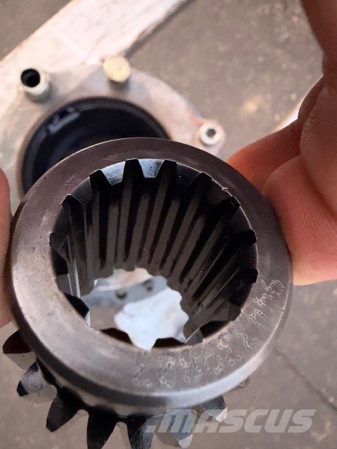 Liebherr A 316 SWING GEARS SAT 225/218 Växellåda