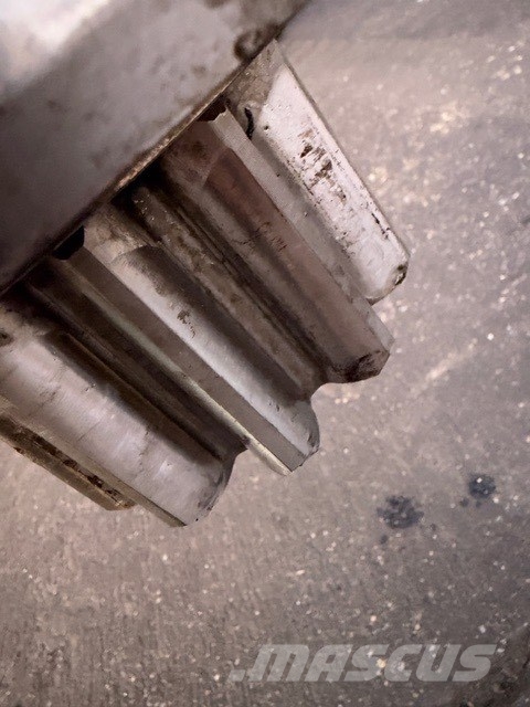 Liebherr A 316 SWING GEARS SAT 225/218 Växellåda