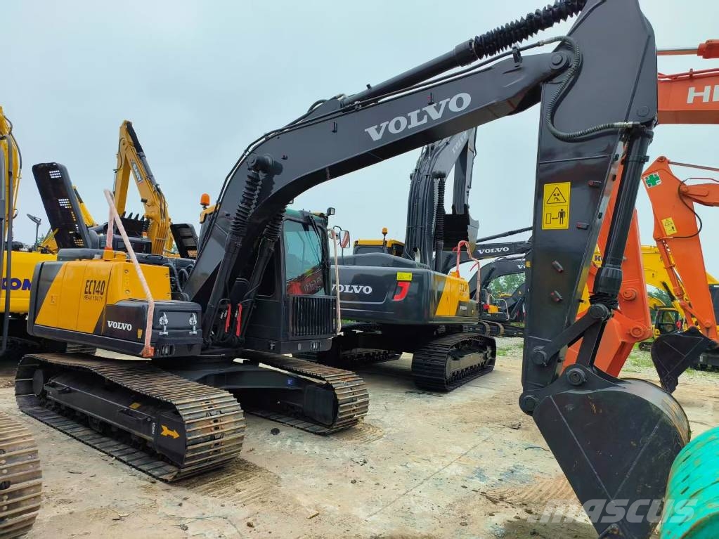 Volvo EC 140 D Mini bagri <7t