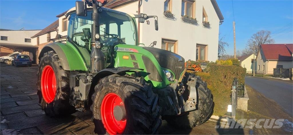 Fendt 722 Vario SCR Profi Traktoren
