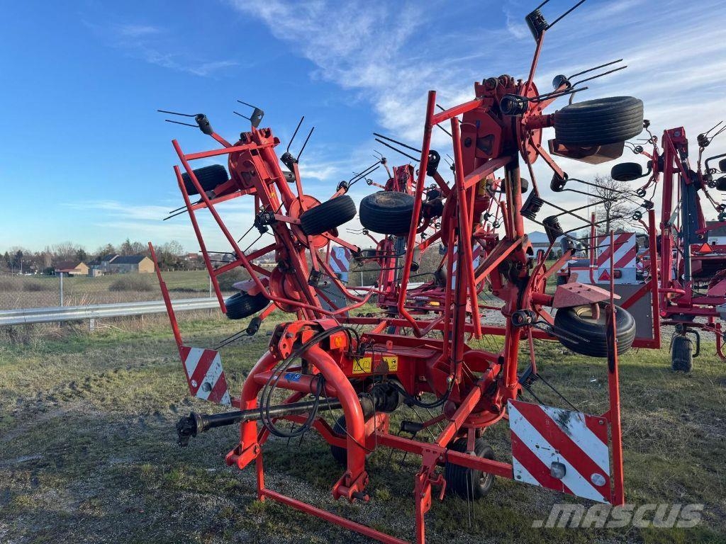Kuhn GF7601MH مكابس وميبسات التبن