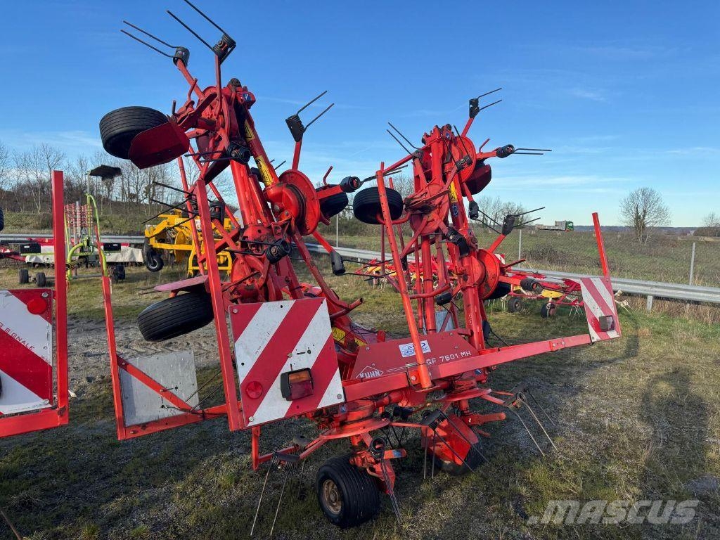 Kuhn GF7601MH Grābekļi un siena ārdītāji