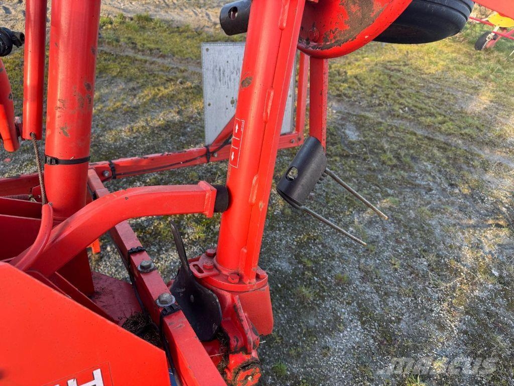 Kuhn GF7601MH Grābekļi un siena ārdītāji
