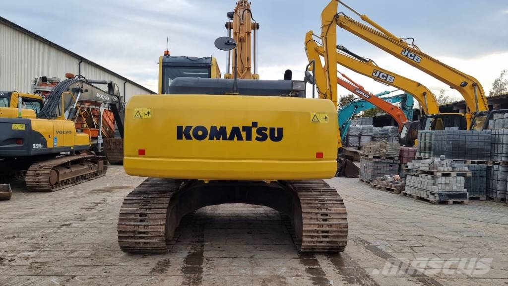 Komatsu HB 215 LC Long Reach Vikšriniai ekskavatoriai