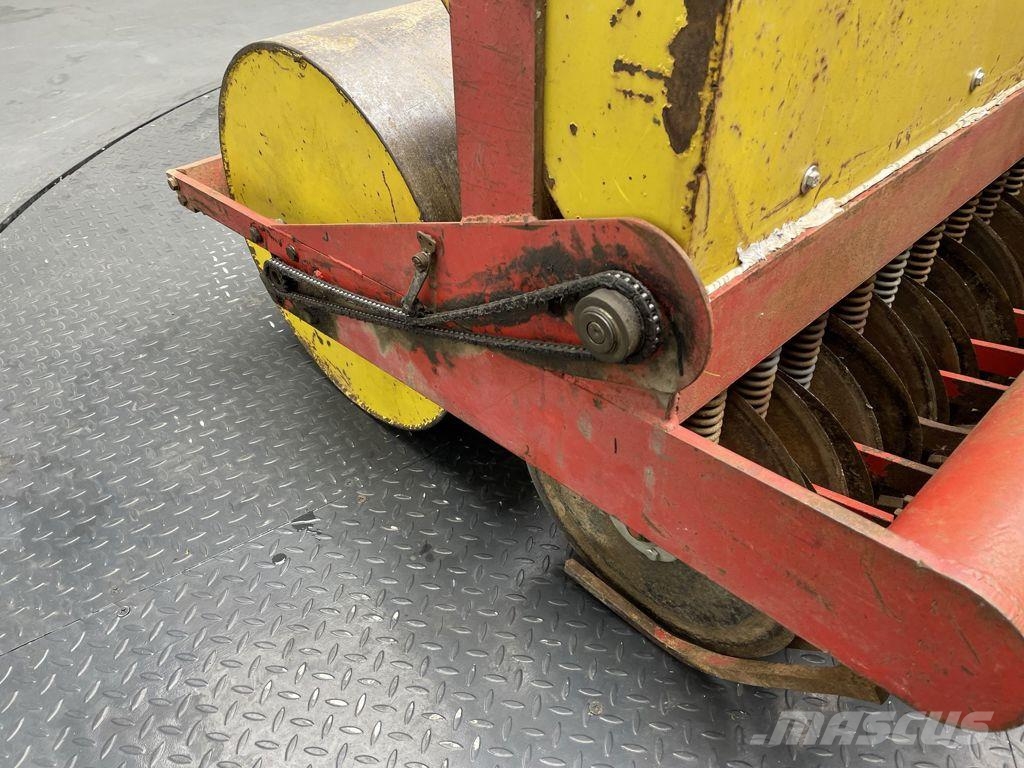 Vredo DZ 2100 Otras máquinas para siembra