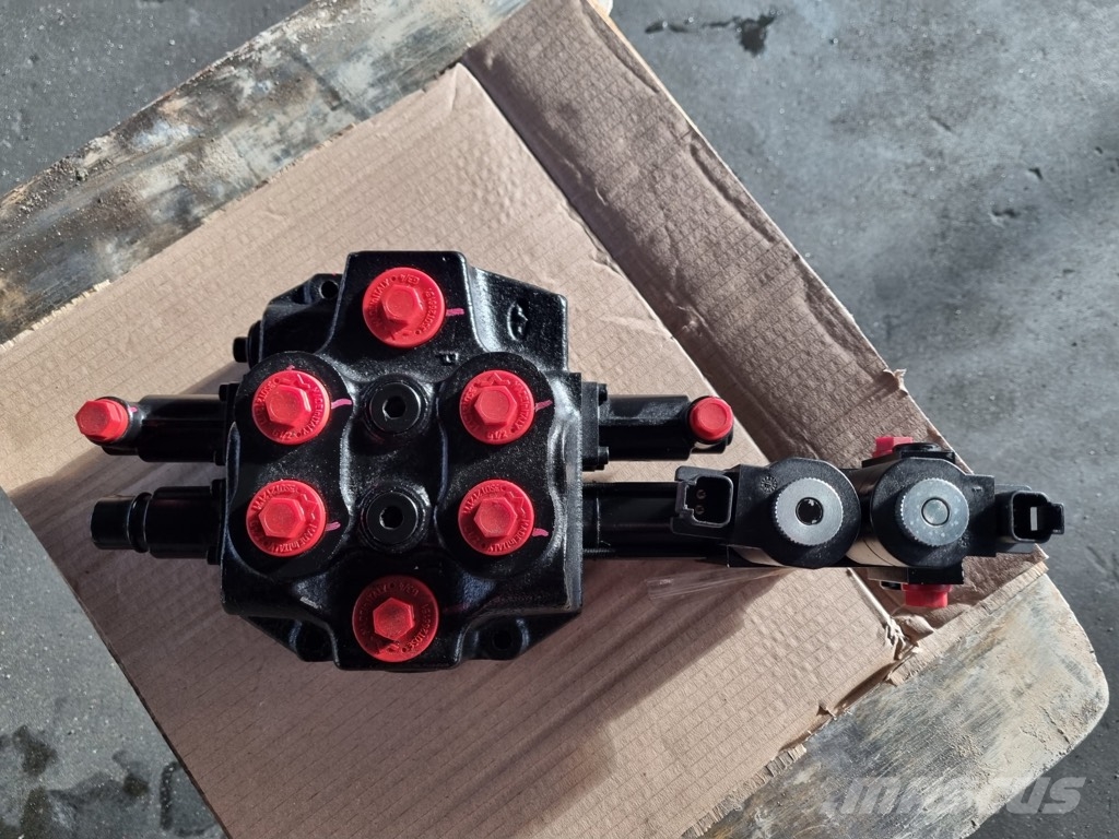 Manitou Electro-hydraulic control valve for stabilizers هيدروليات
