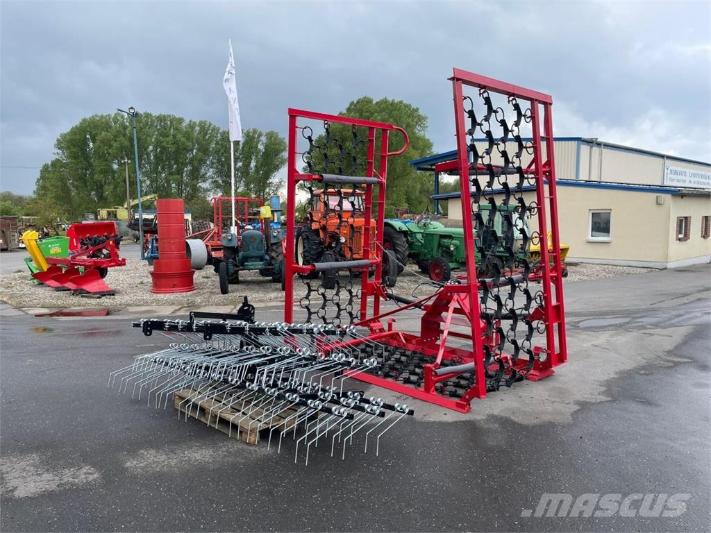 Wiesenegge 8 Meter + Striegel - Sonderpreis Övriga vallmaskiner