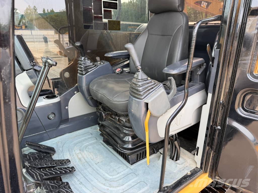 CAT 320D Верижен екскаватор
