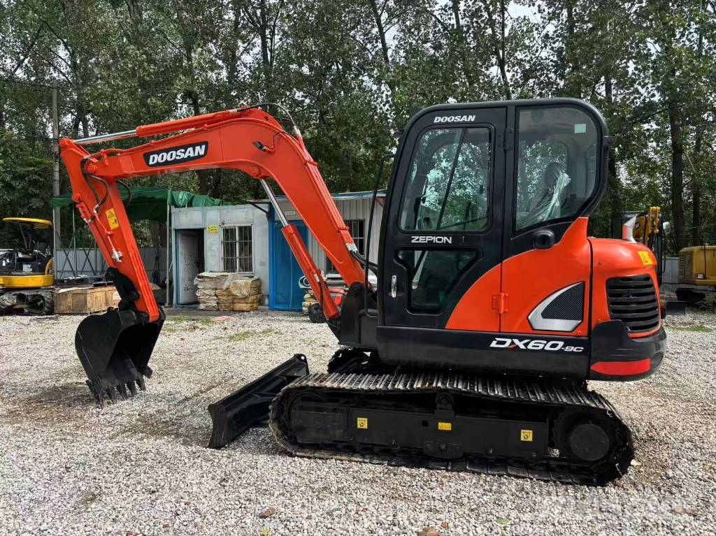 Doosan DX 60-9 C Mini excavatoare < 7t