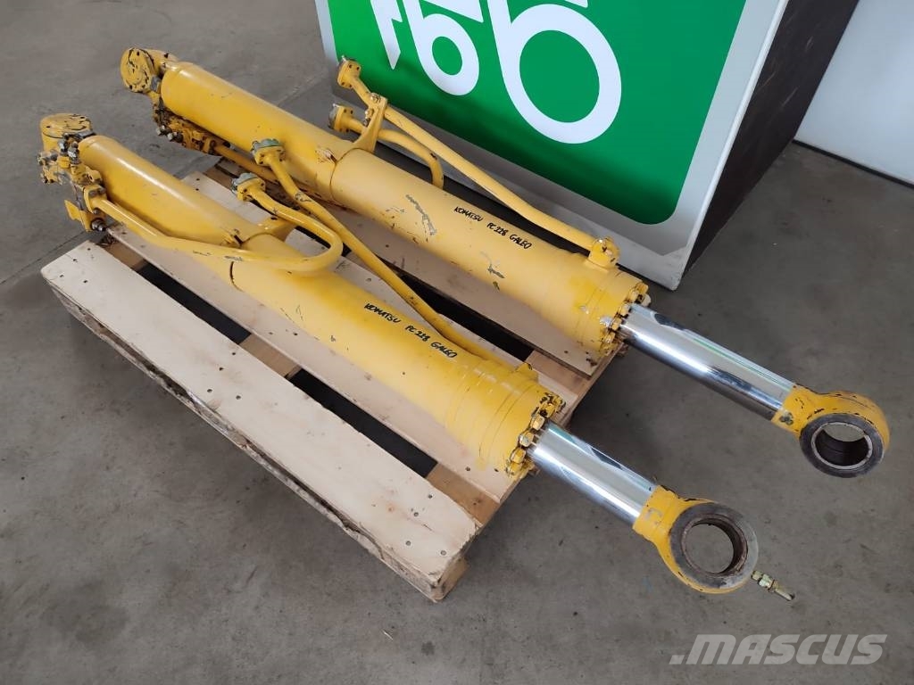 Komatsu PC228 Galeo hydraulic actuator lock Hydraulique