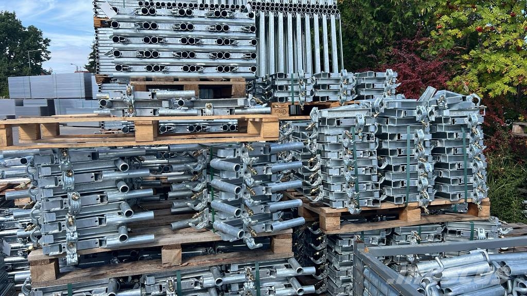  49,12m2 UNICO73 Scaffolding Schelă Skela Steiger Scaffolding equipment