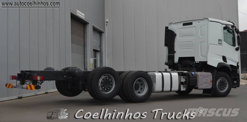 Renault T 520 Camiones con chasís y cabina