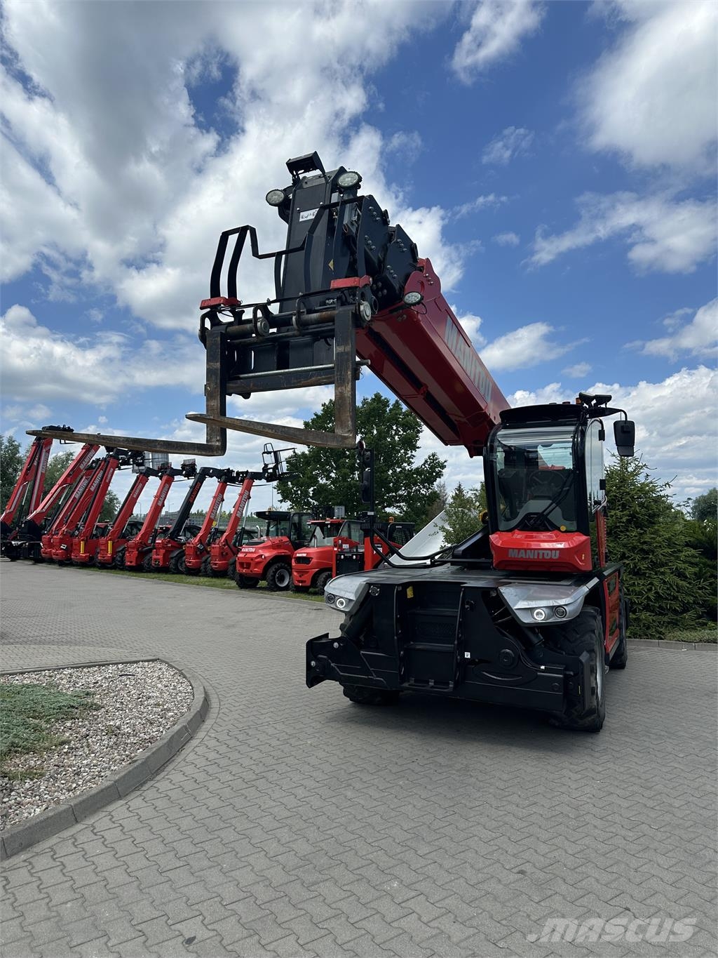 Manitou MRT 2660 مناولات متداخلة