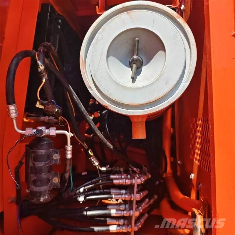 Doosan DH225 Kāpurķēžu ekskavatori