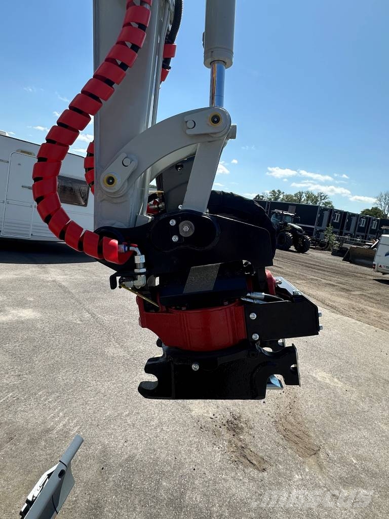 Takeuchi TB 225 Erbjudande!!! Mini excavatoare < 7t