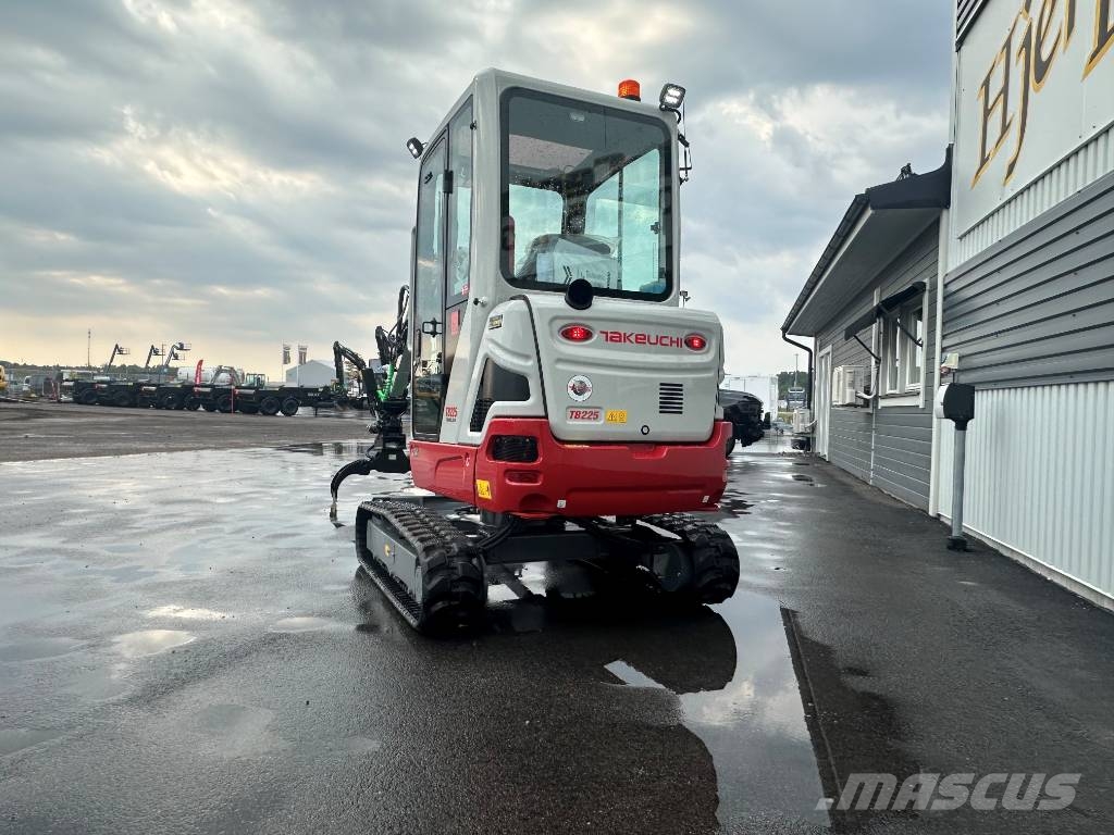 Takeuchi TB 225 Erbjudande!!! Mini excavatoare < 7t