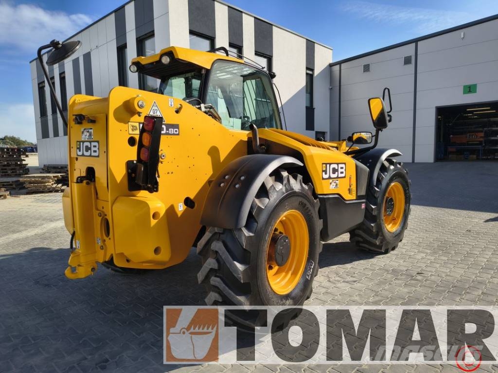 JCB 560-80 مناولات متداخلة